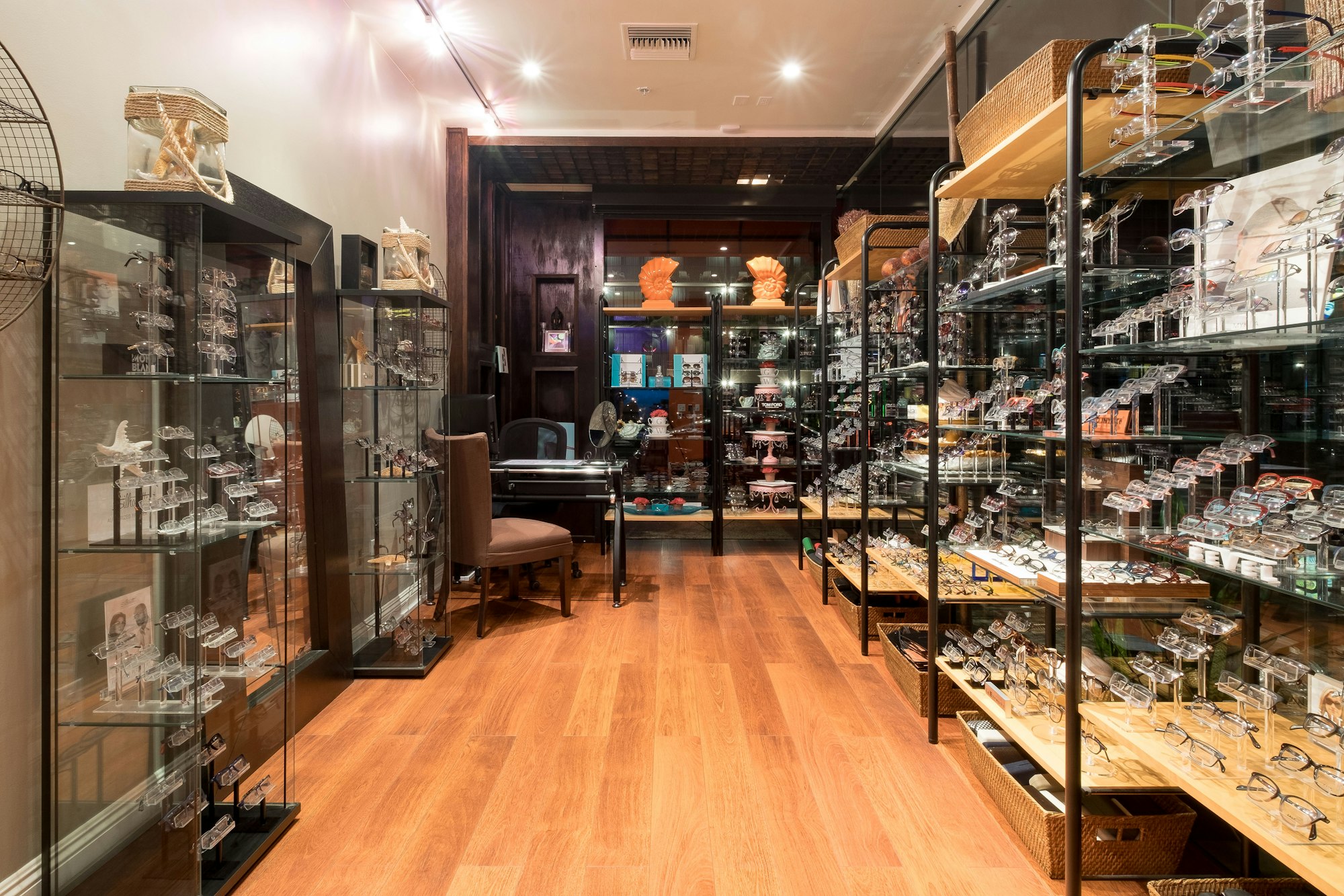 Glasses room