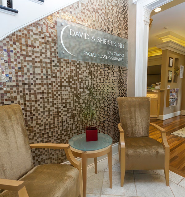 Waiting area at The Clinic of Facial Plastic Surgery