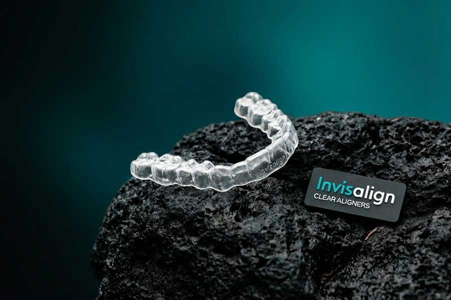 invisalign aligner
