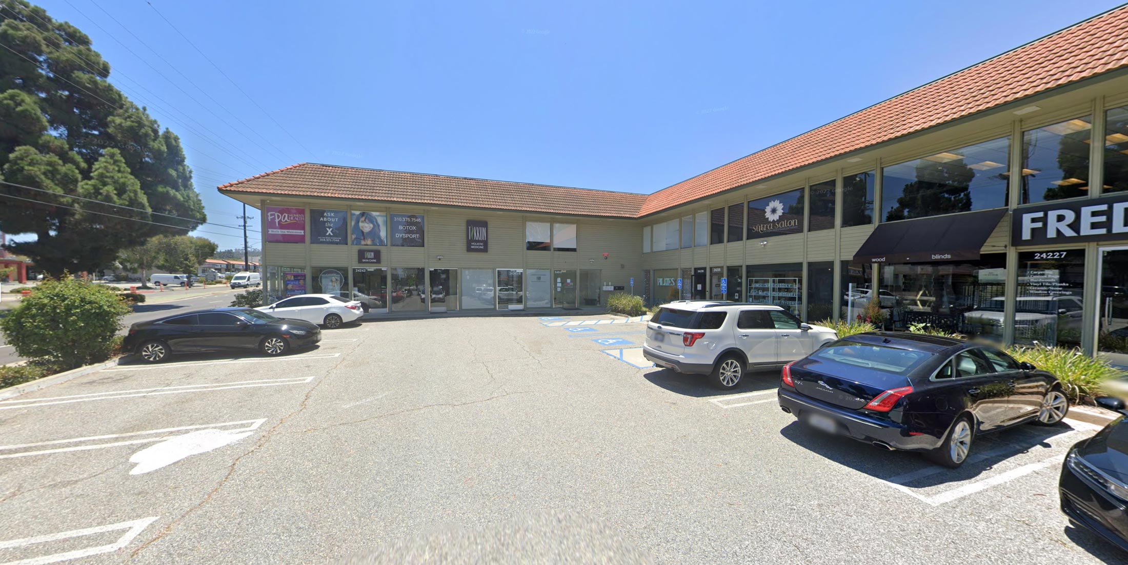 The Center for Fertility and Gynecology business center parking lot