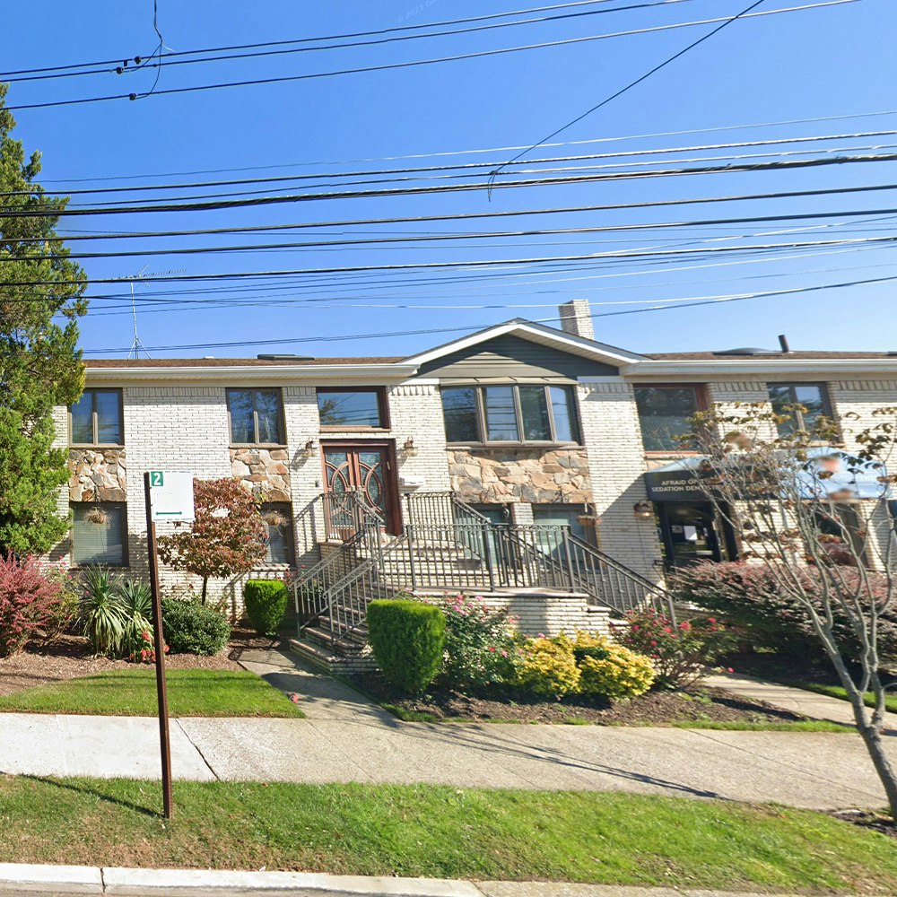 Staten Island Aesthetic and Implant Center exterior