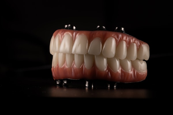 All-on-4 Dental Implant denture