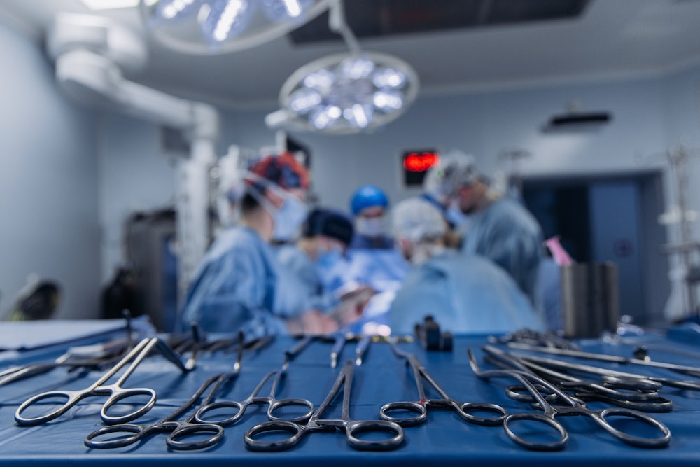 surgical instruments
