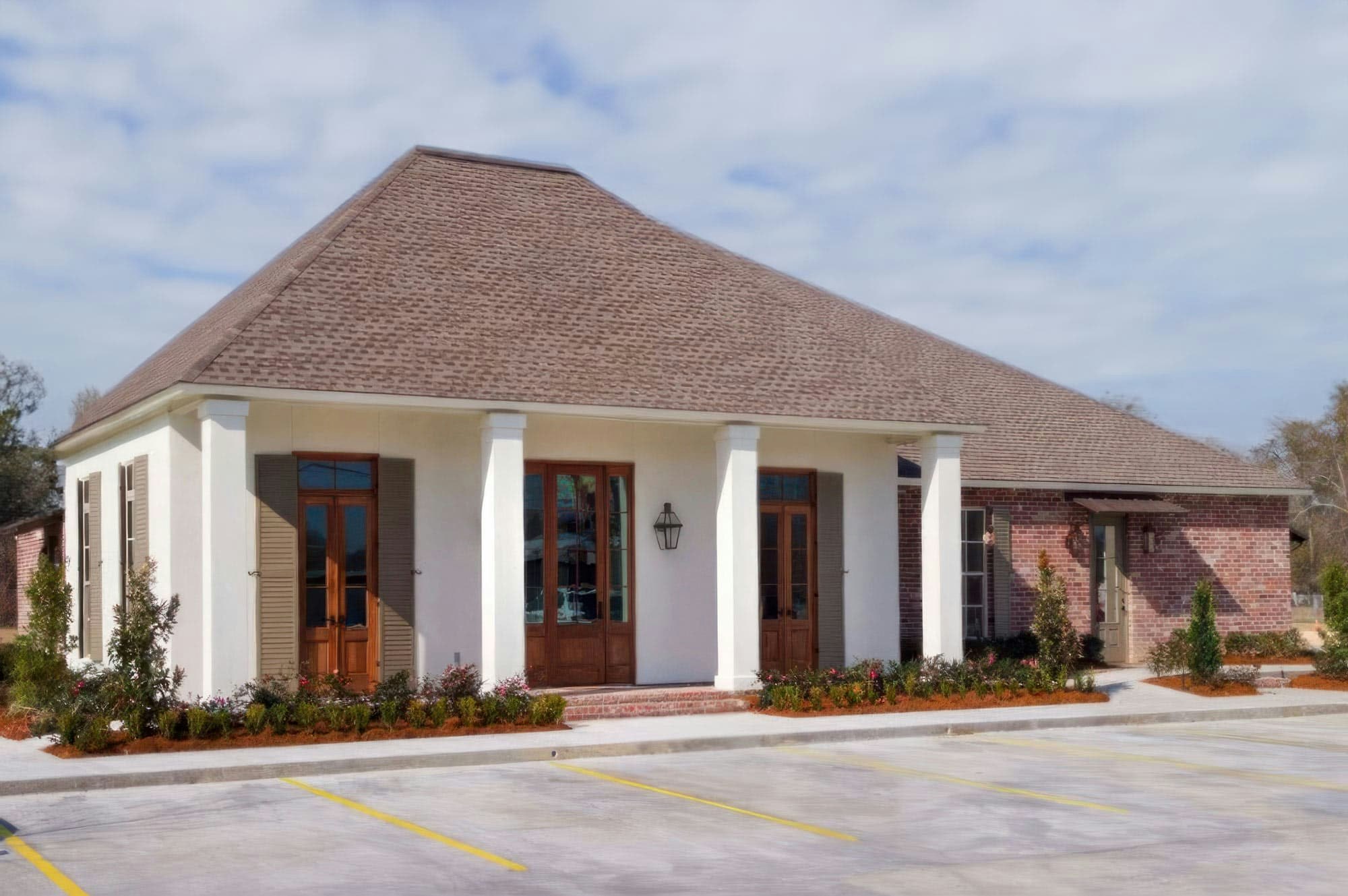 Lamendola Dentistry Office Exterior