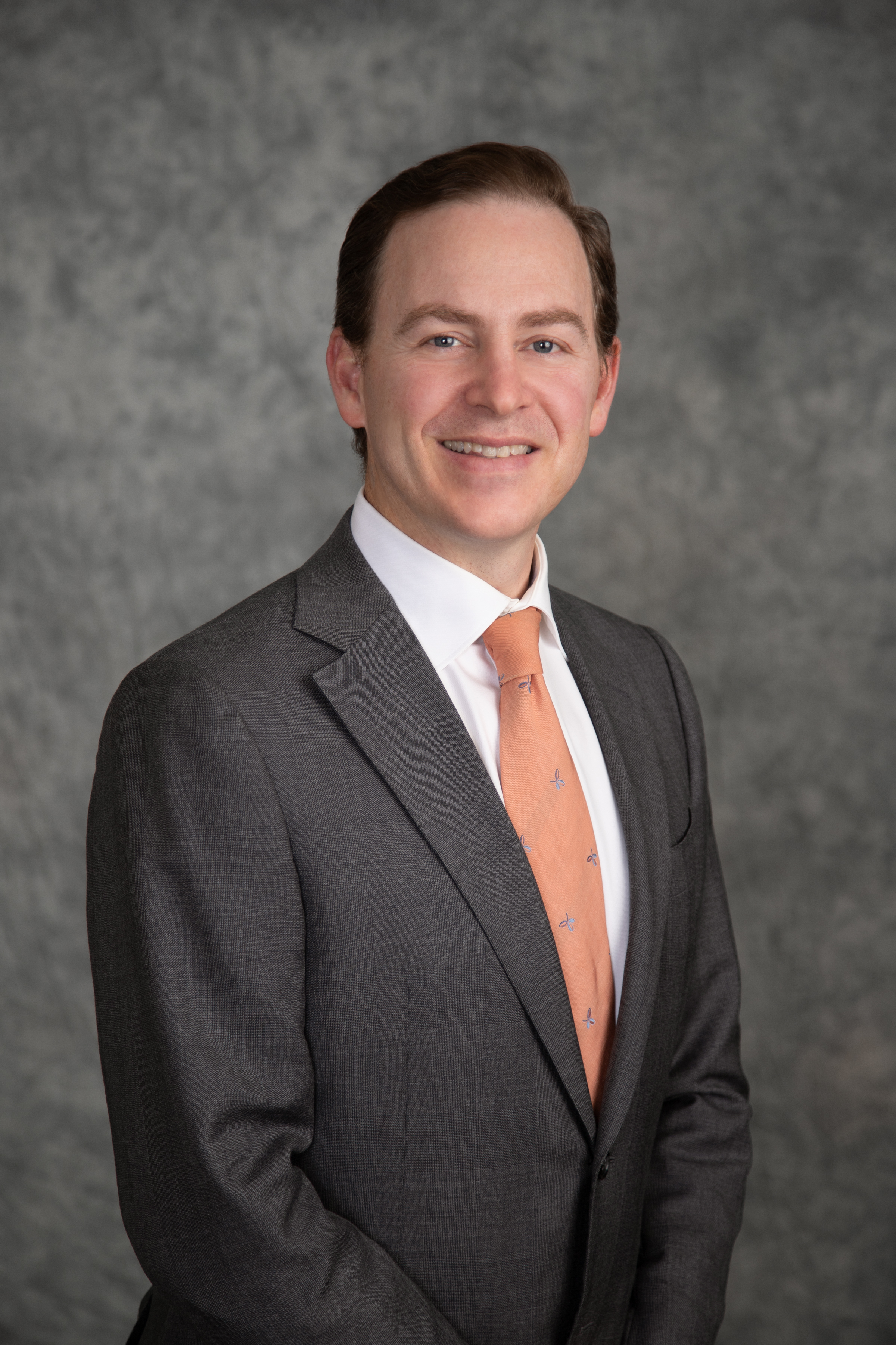 headshot Gregory Nettune, MD