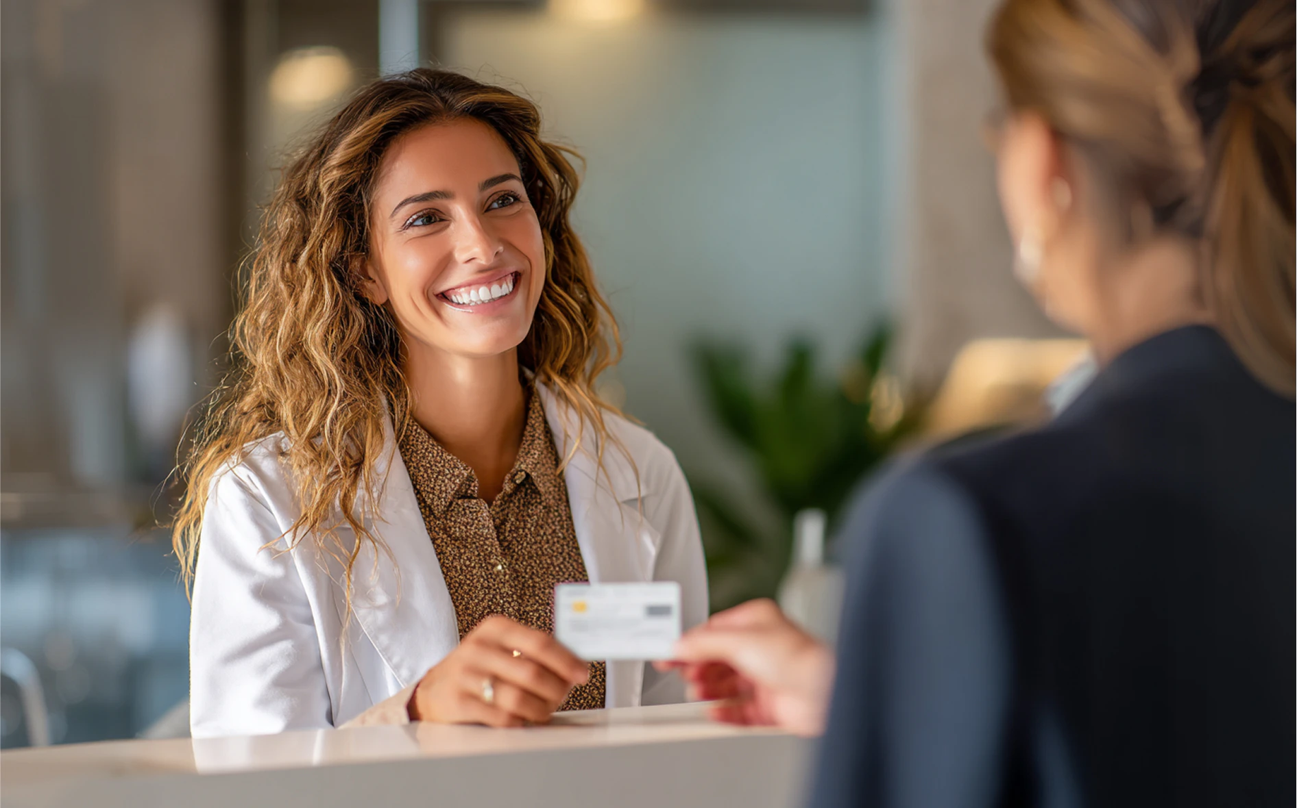 desk reception accepting credit card