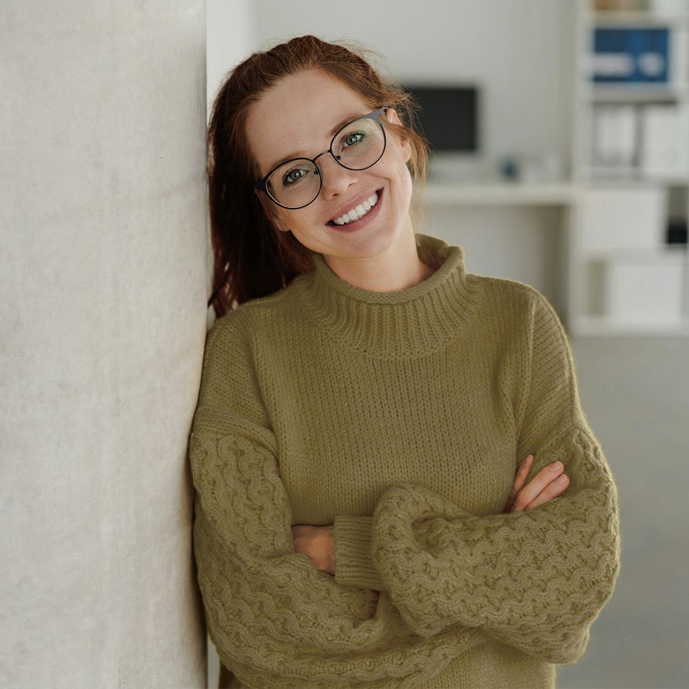 Smiling lady wearing glasses