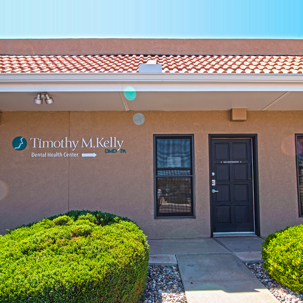 Exterior of Dr. Tim Kelly's Albuquerque office