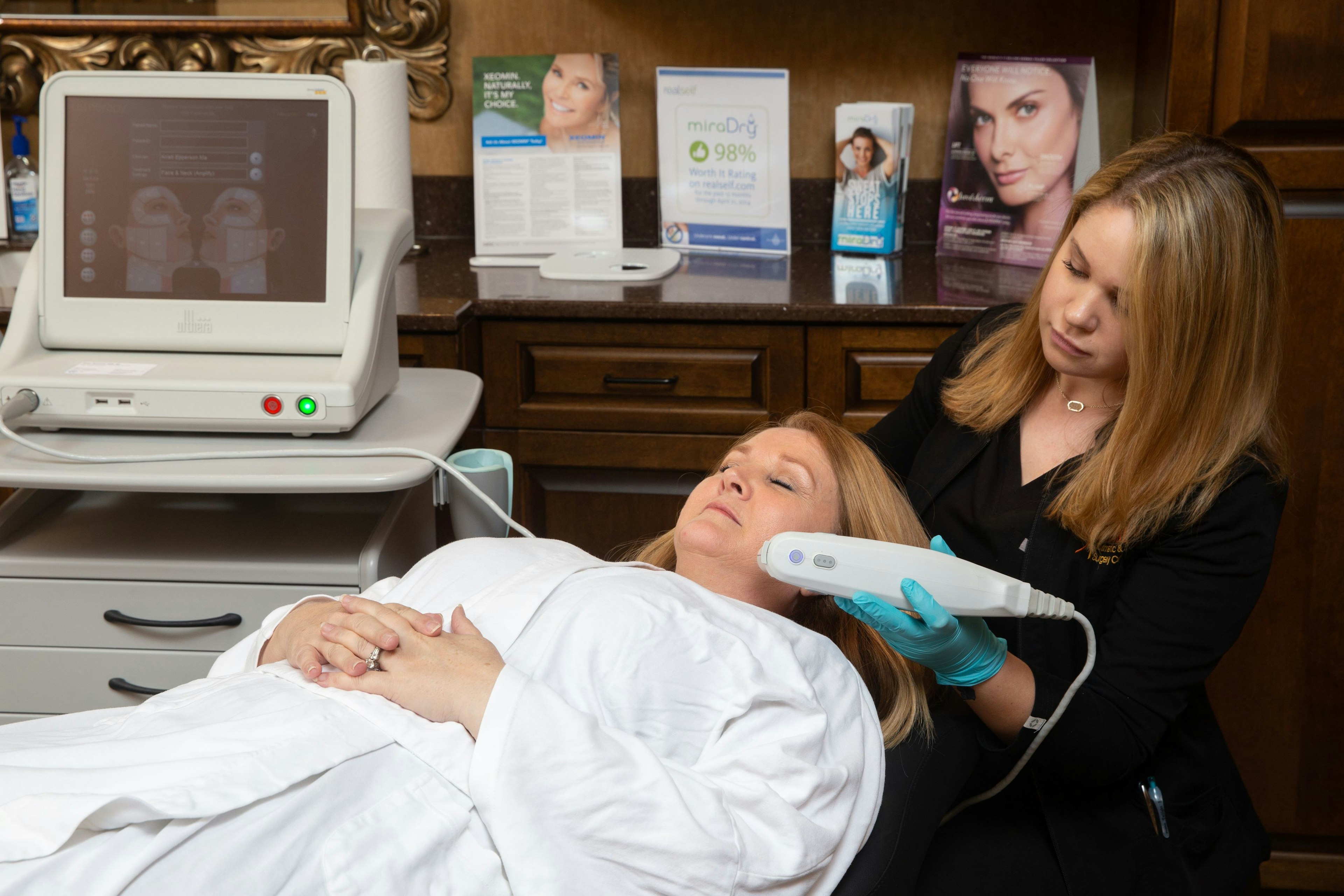 Client rejuvenating her skin