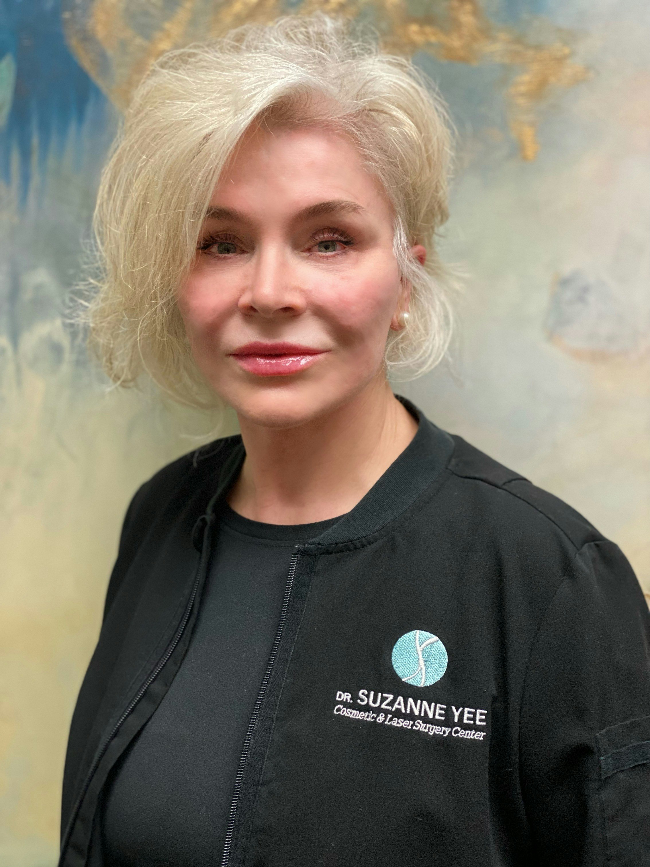 Headshot of Victoria