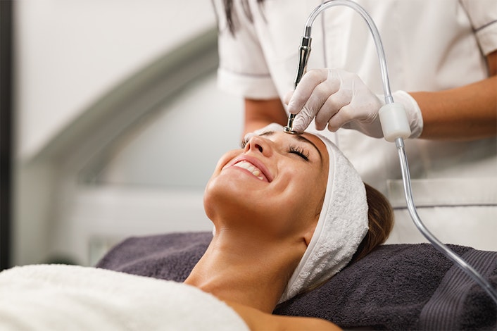 Microdermabrasion procedure