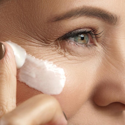 Close up of woman's crow feet