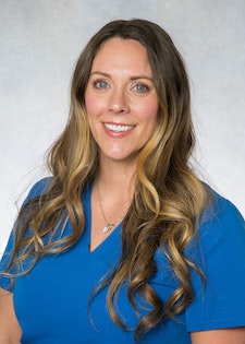 Lauren / Dental Assistant