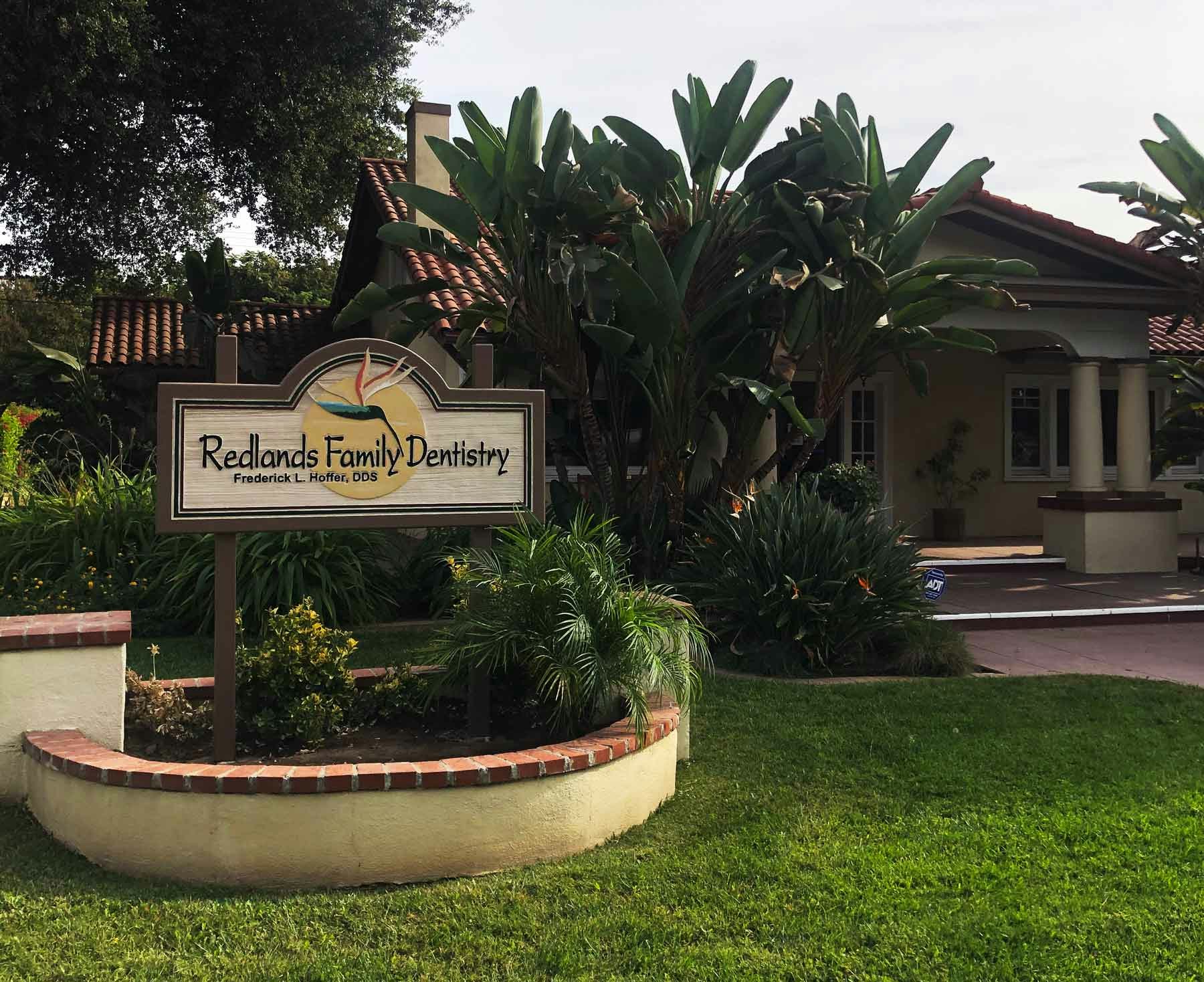 Redlands Family Dentistry office exterior
