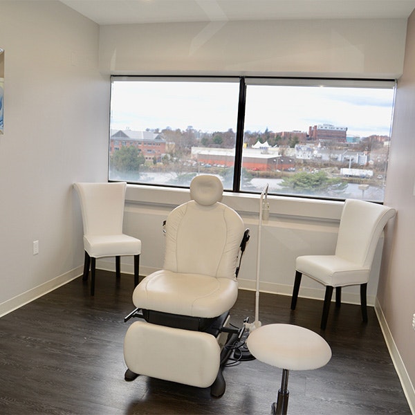 Dr. Kishinevsky's exam room at the Norwalk office