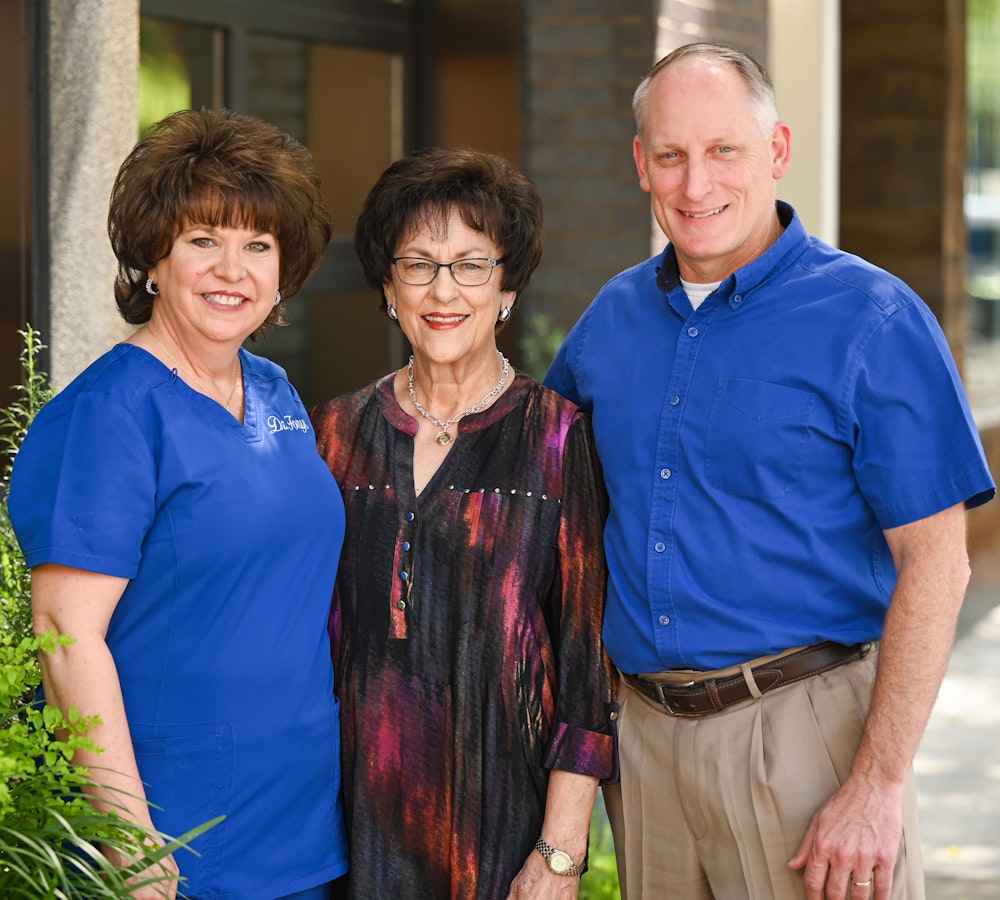 Dr. Tonya K. Fuqua and Steven J. Fuqua  with a patient