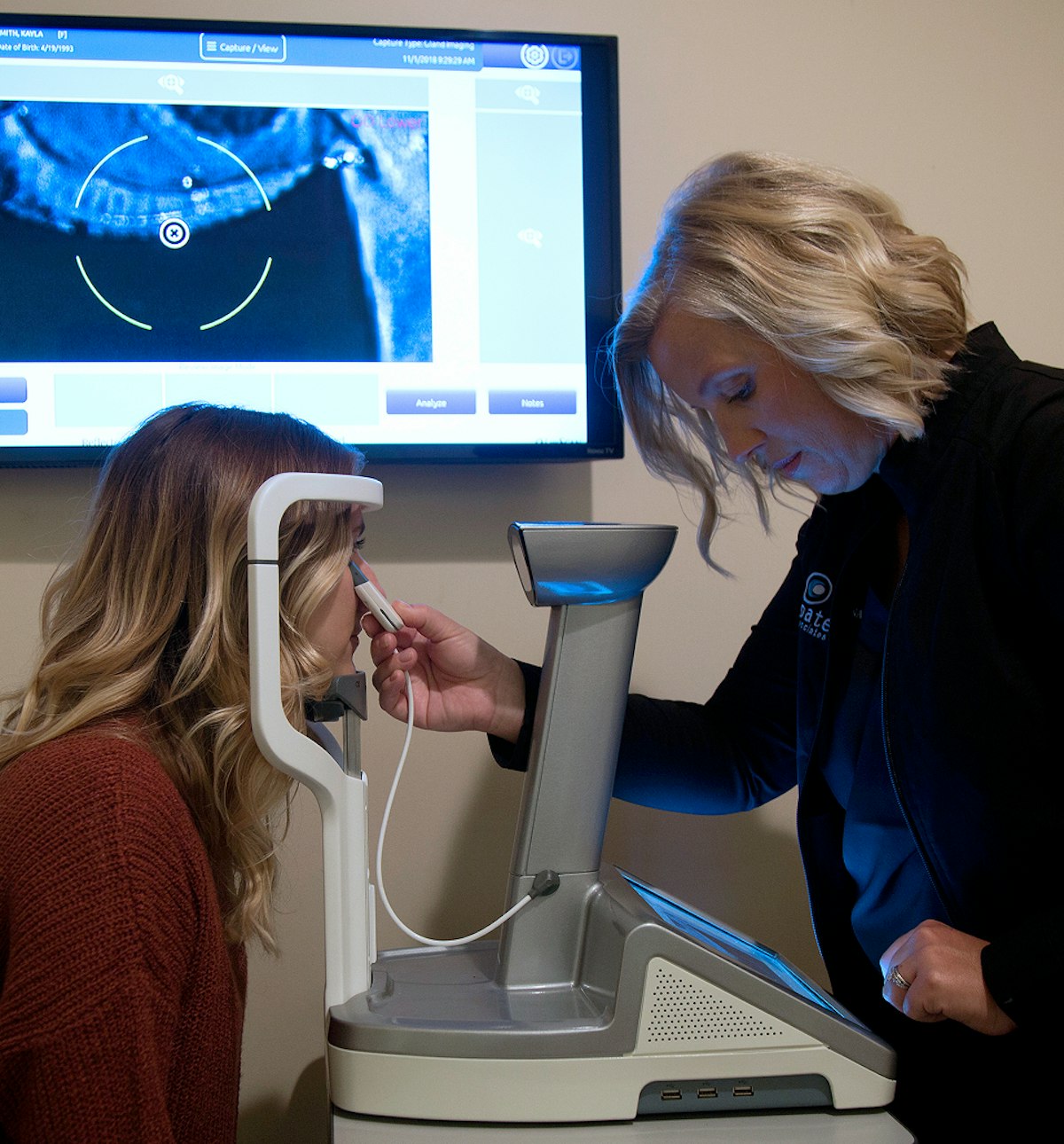 Choate Eye Team w/ patient