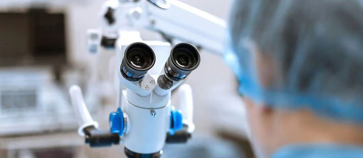 Phoropter refraction device used during an eye exam