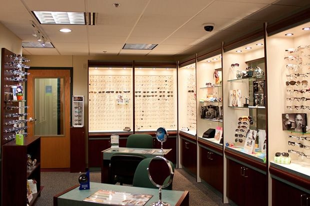 Cohen LASIK Office Eye Glasses selection