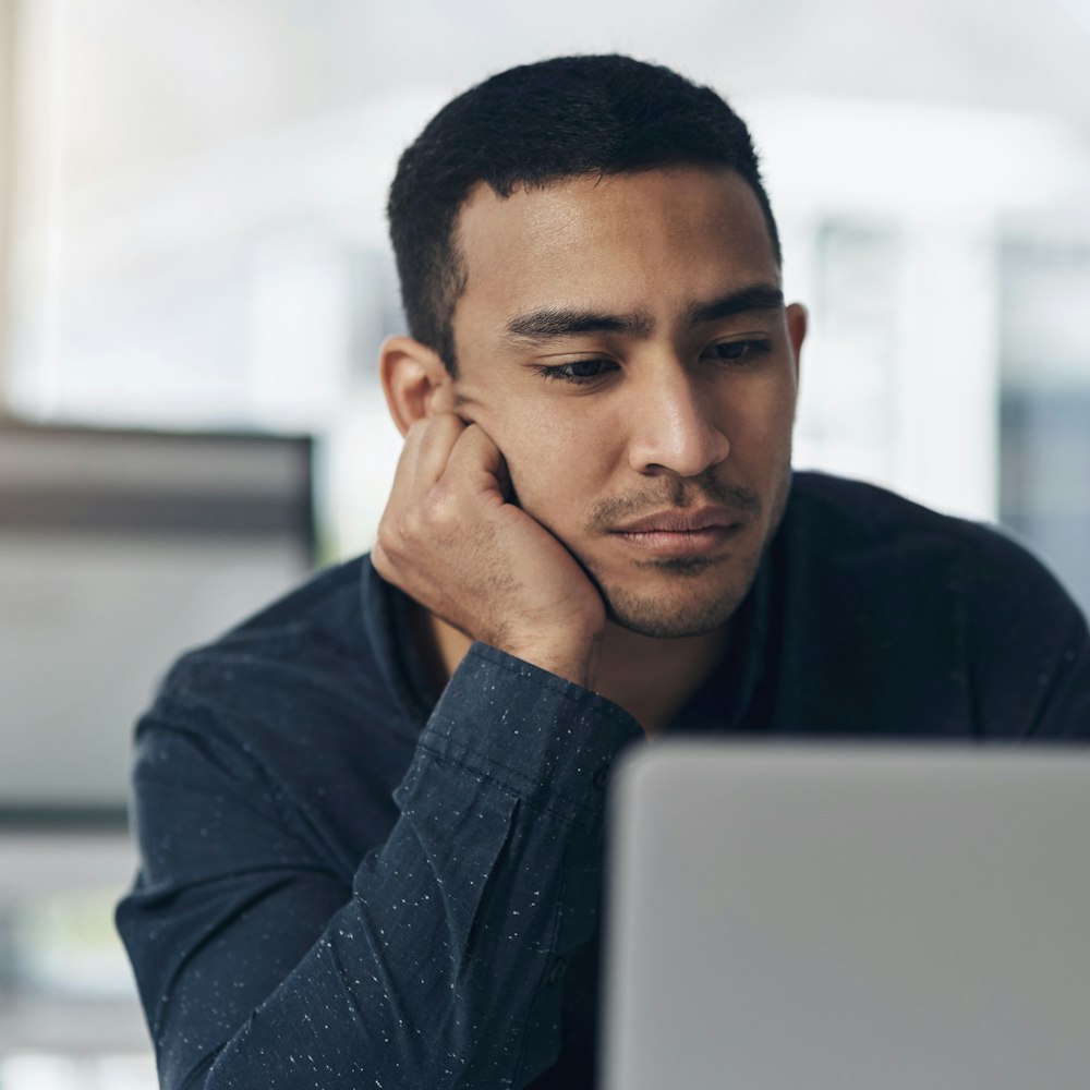Worker using a laptop 