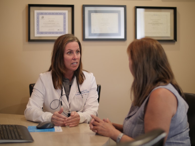 Dr. Sielicki and patient during consultation
