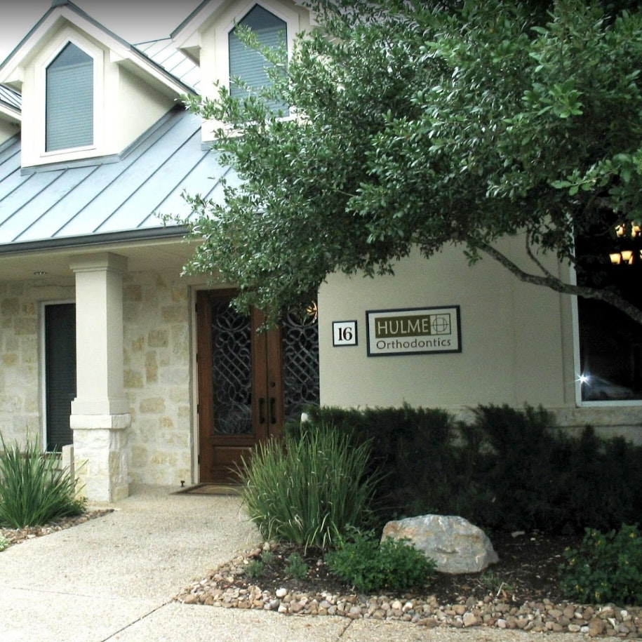 Entrance of the Braceland, San Antonio office