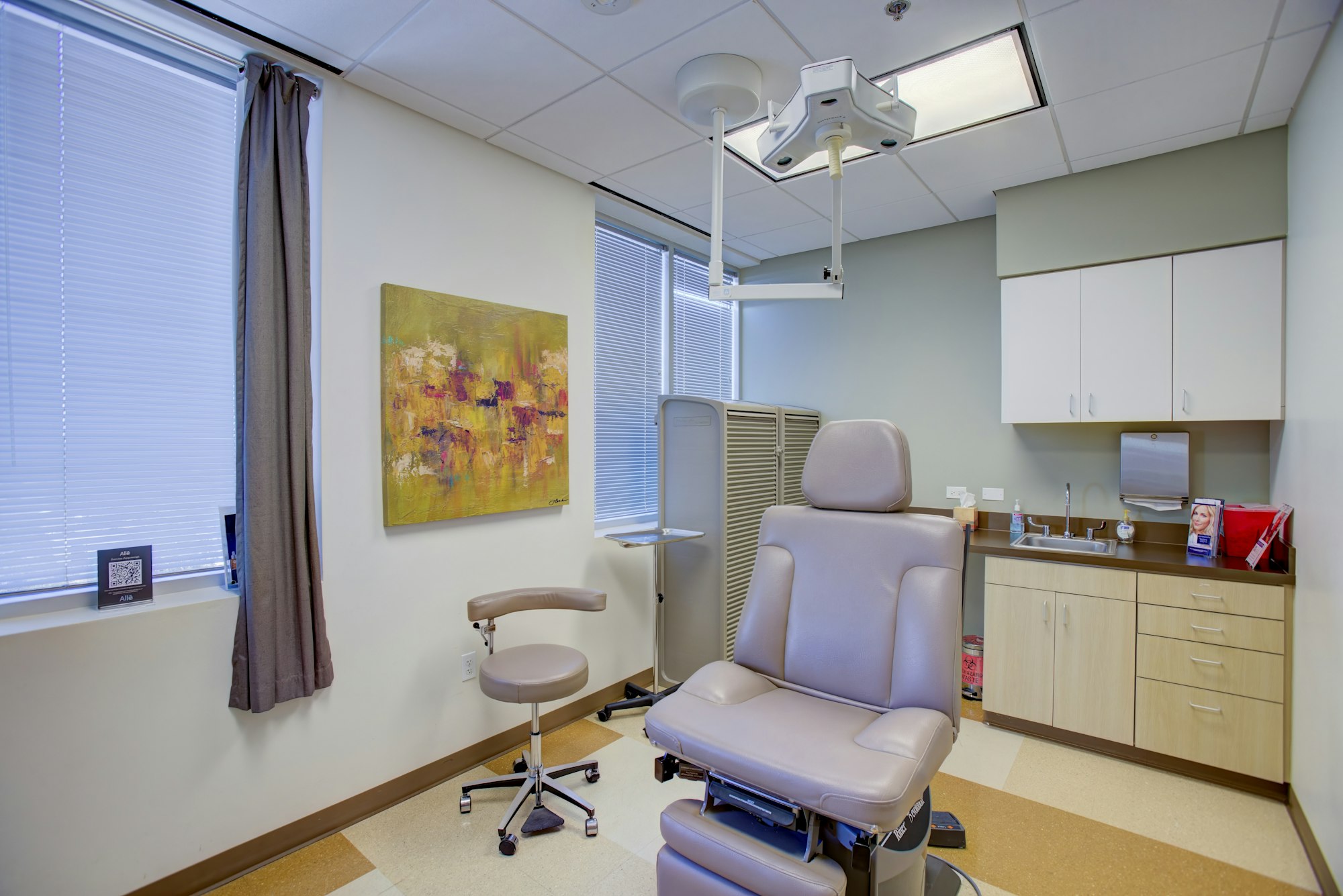 Prestige Cosmetic office chair