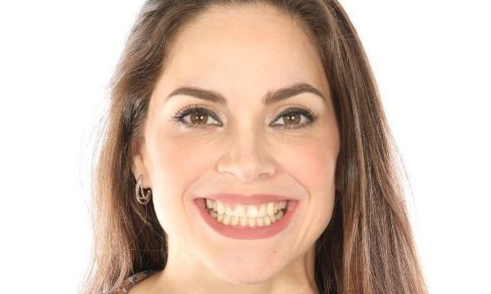 Patient suffered from a gummy smile, stained and gapped teeth, and overall wear