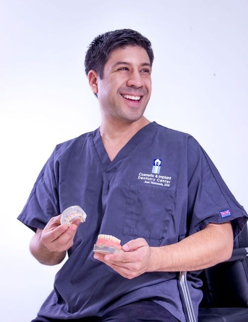 Dr. Valenzuela