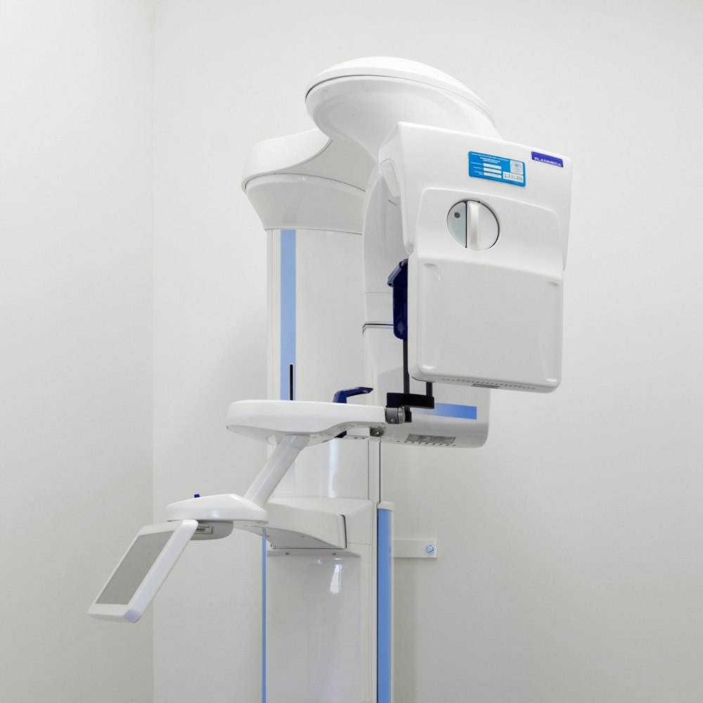 Cone beam scanner