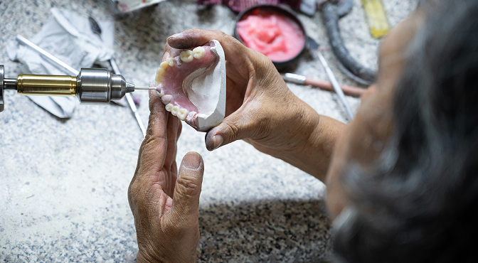 creating dentures