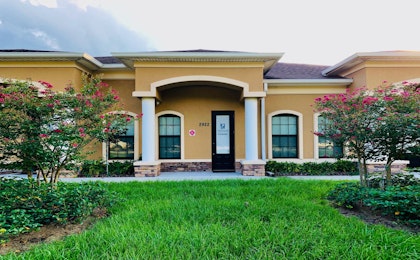 Advanced Oral Surgery of Tampa's Valrico Office Exterior