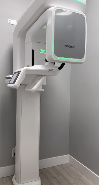 Panoramic x-ray machine