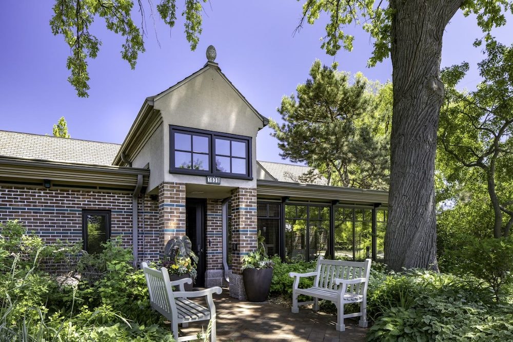Signature Dental reception area