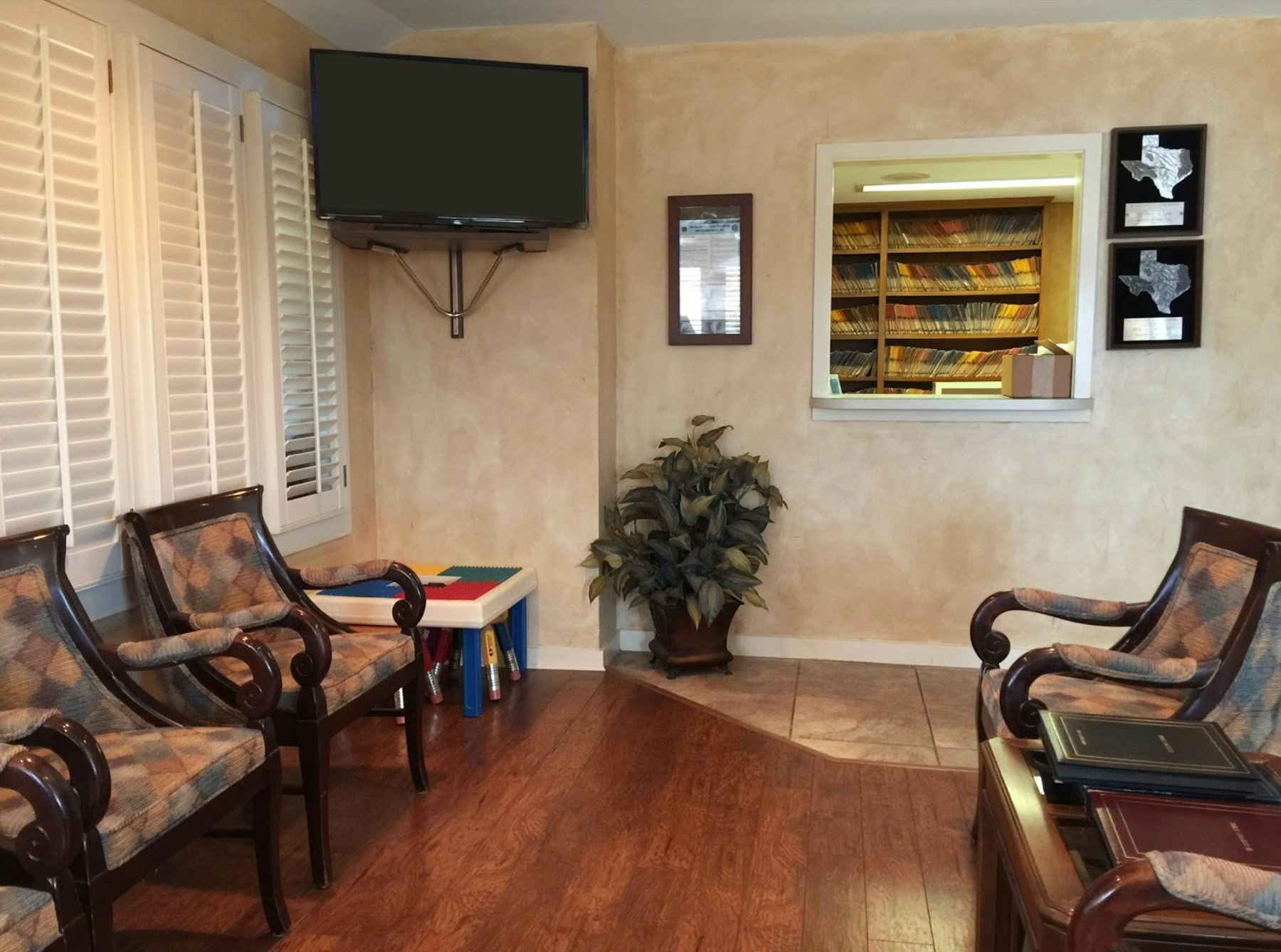 Interior of Grant Heller, DDS