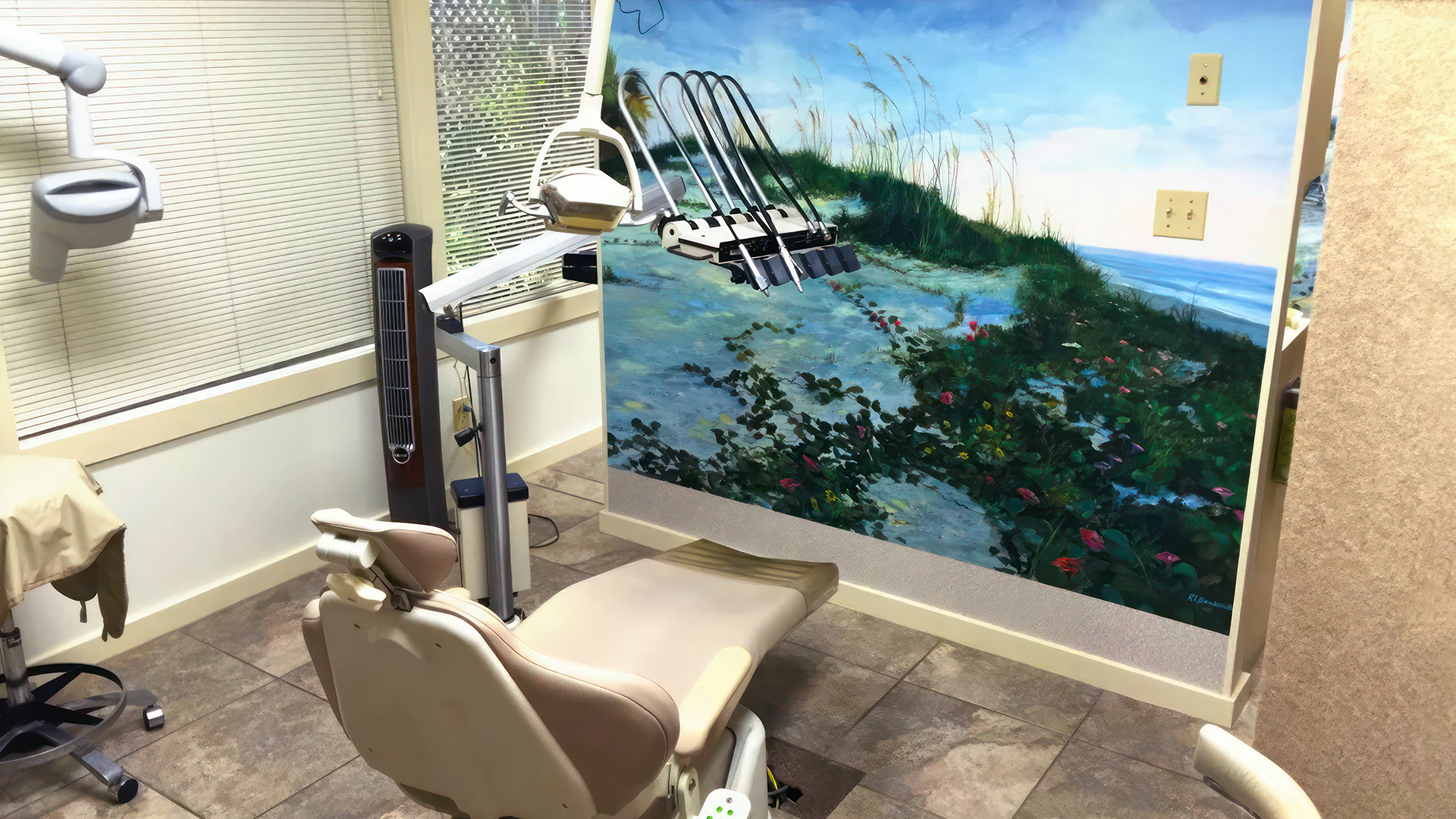 Grant Heller, DDS treatment suite