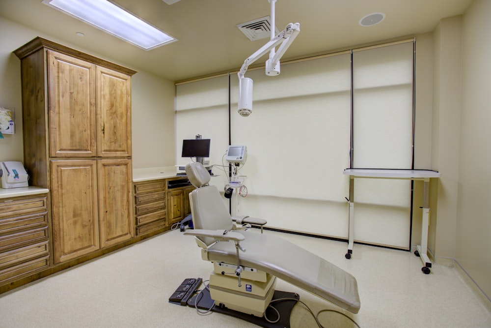 Dental chair