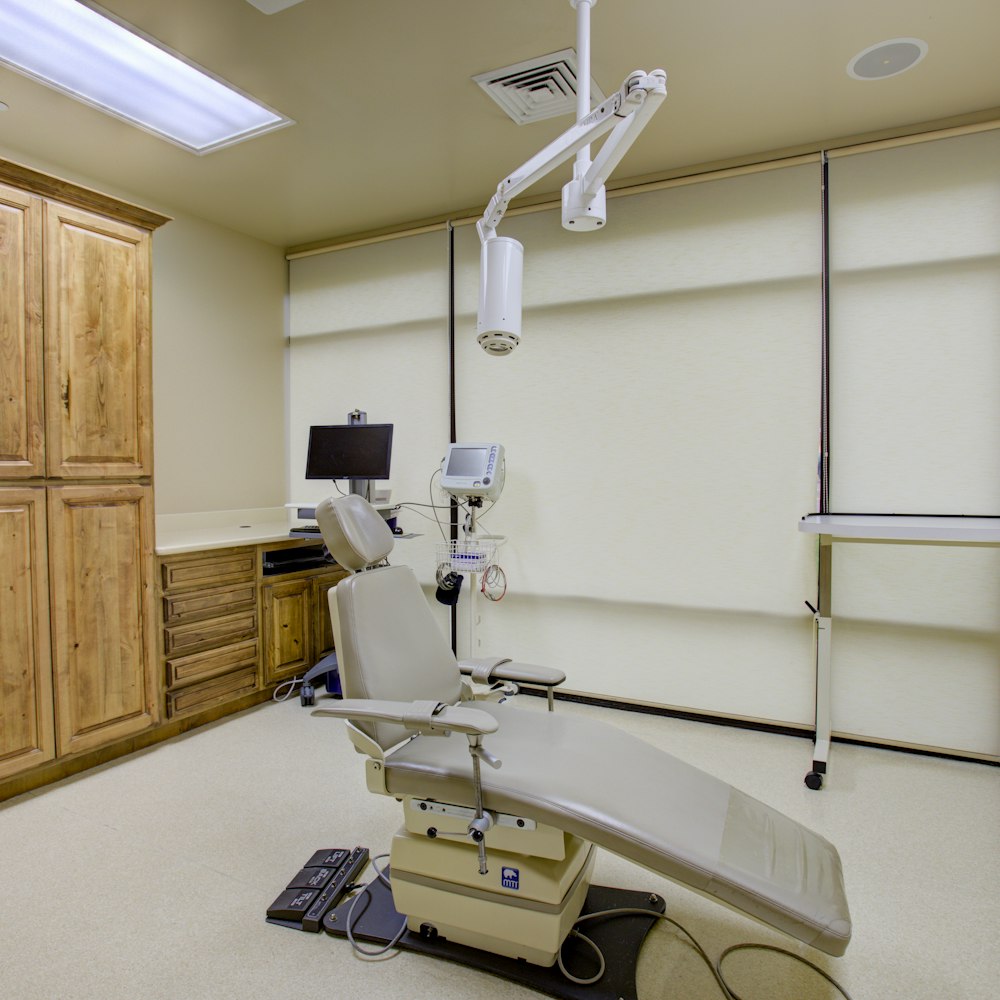 Dental chair