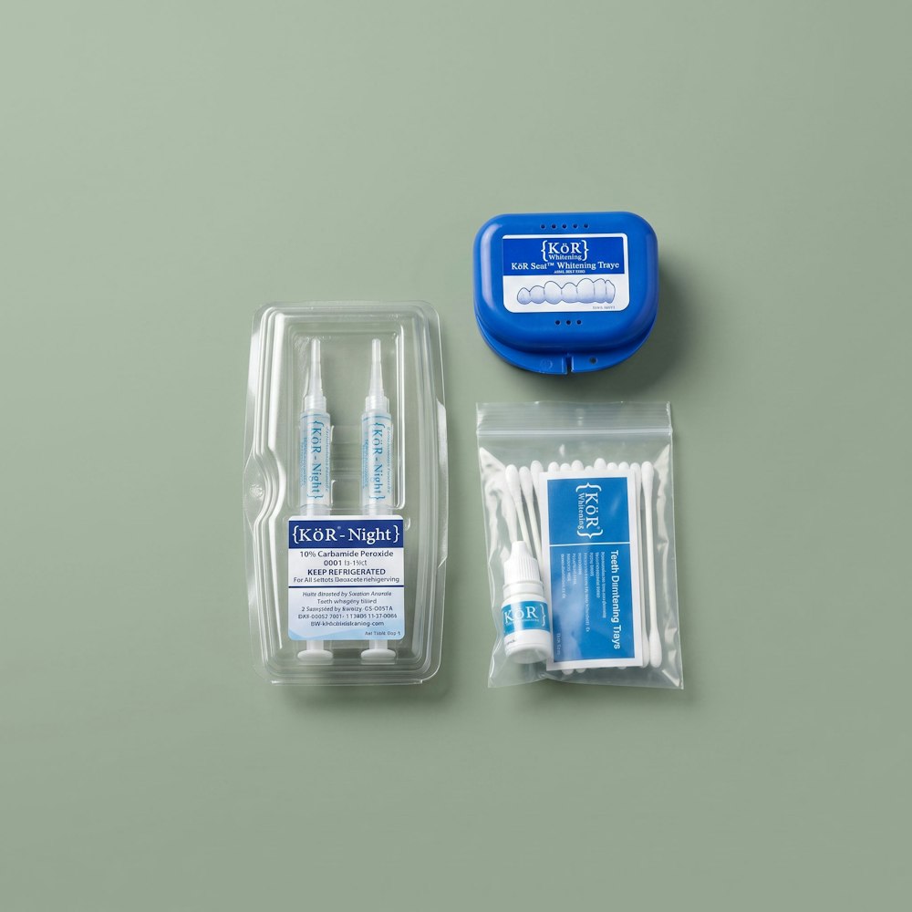 KöR Teeth Whitening kit