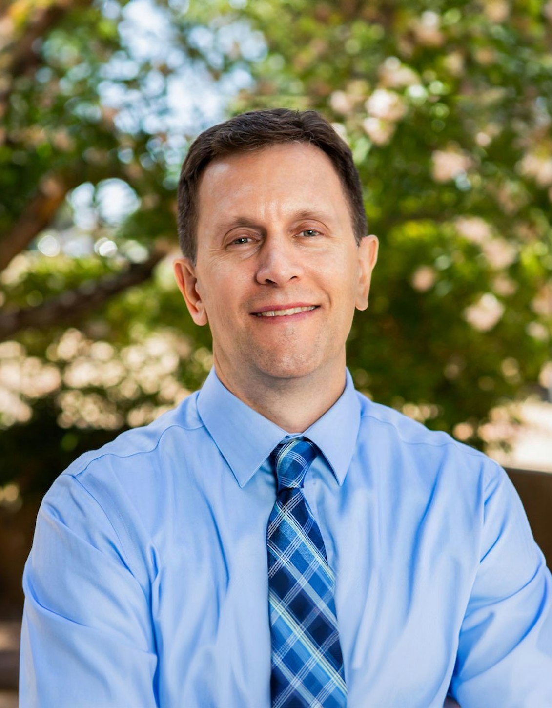 Dentist Aaron Osga in Henderson