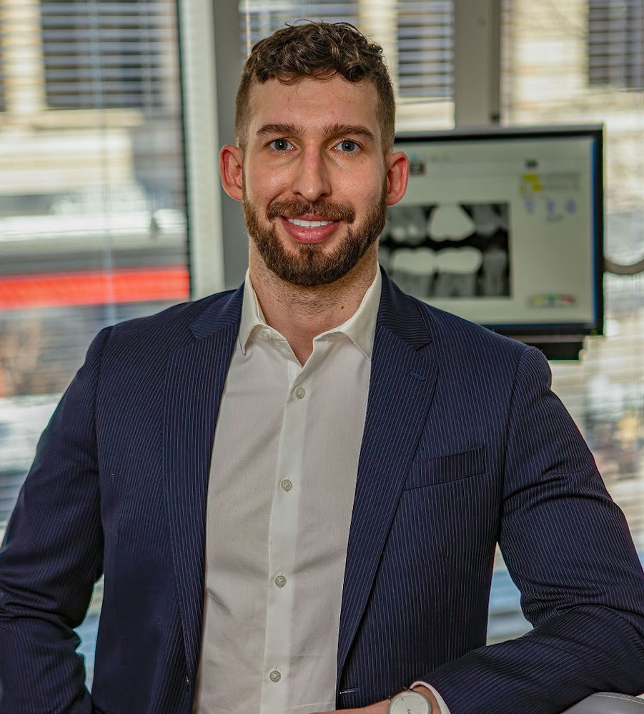 Dr. Nathan Van der Linden