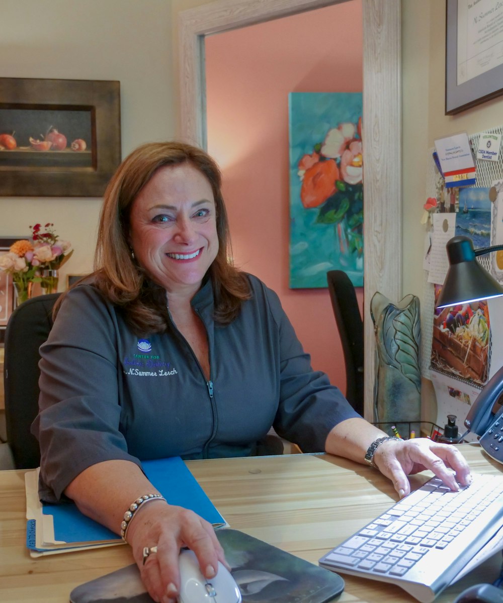 Dr. Summer Lerch at the computer