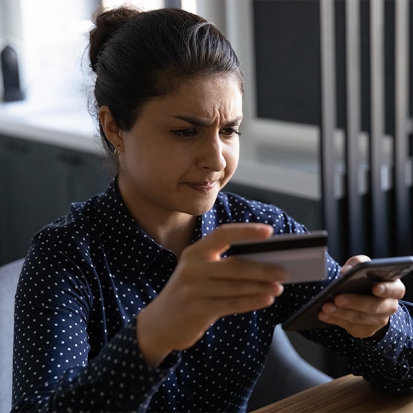 woman can't login to her account