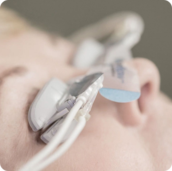 patient undergoing LipiFlow treatment