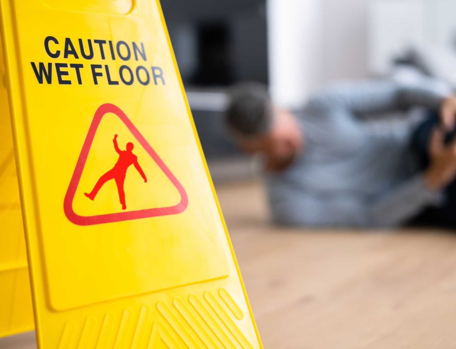Slippery floor sign