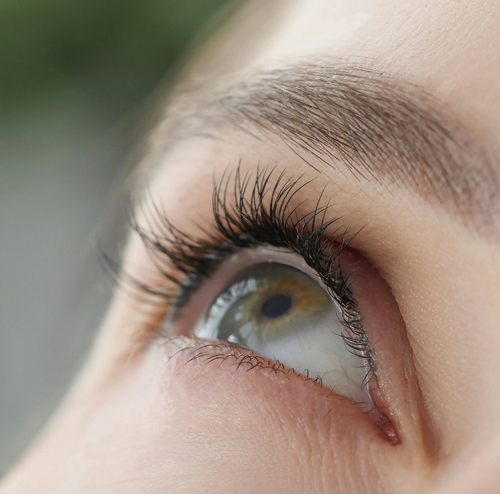 Close up of a green eye