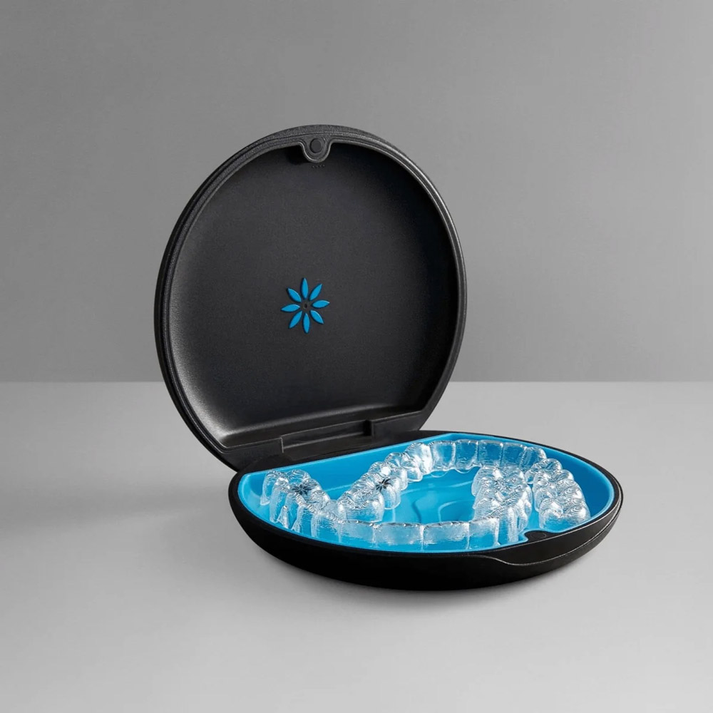 invisalign aligners