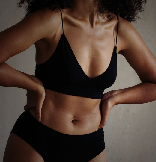 Woman holding hands on her hips