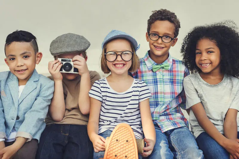 5 kids all smiling