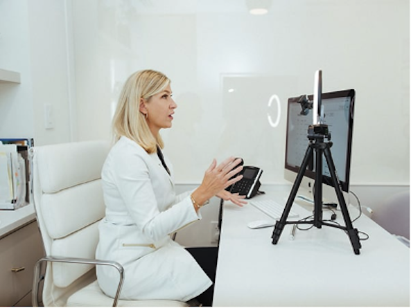 dr. Lindsay marshall